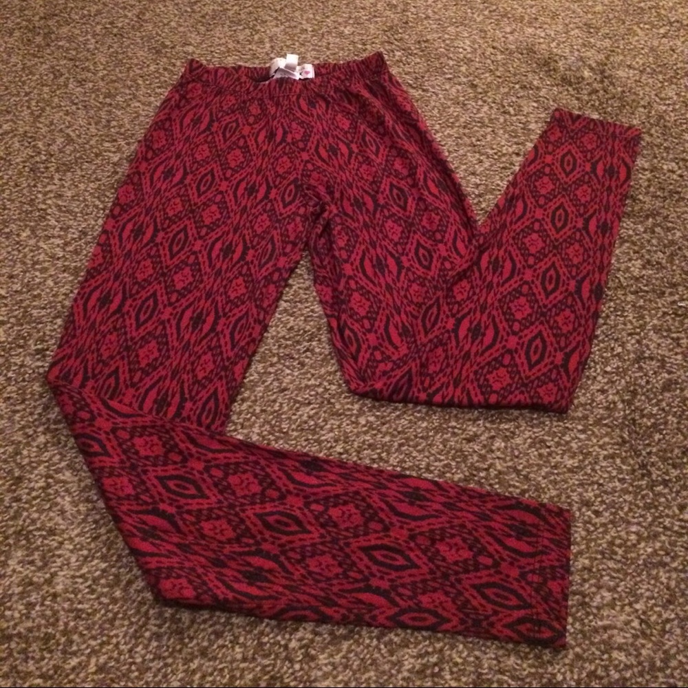 Red and black soft leggings